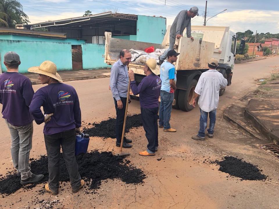 Prefeitura De Quatro Marcos Aproveita Estiagem Para Realizar Tapa