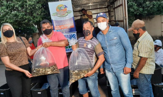 Gestão Municipal participa de entrega de alevinos do Projeto Rota do Peixe junto ao Consórcio de Nascentes do Pantanal