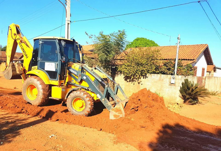 Secretaria de Obras intensifica os trabalhos de recuperação nas ruas não pavimentadas do Bairro Jardim Rondon