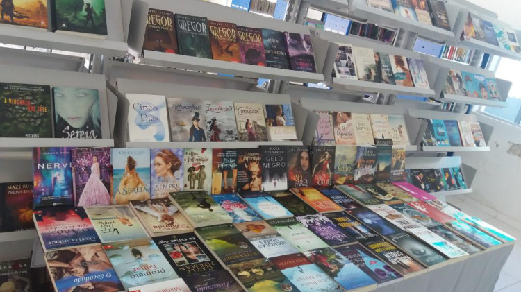 Aumenta a procura por livros literários na Biblioteca Pública; Leitura avança no município de Quatro Marcos