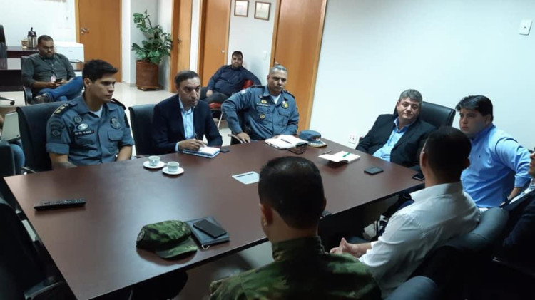 Prefeito participa de reunião da cúpula de Segurança e deputado Moretto para tratar de segurança na região