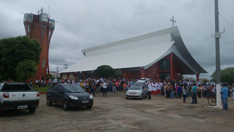 Feriado Municipal em homenagem ao Padre Georges é neste 12 de maio em Quatro Marcos