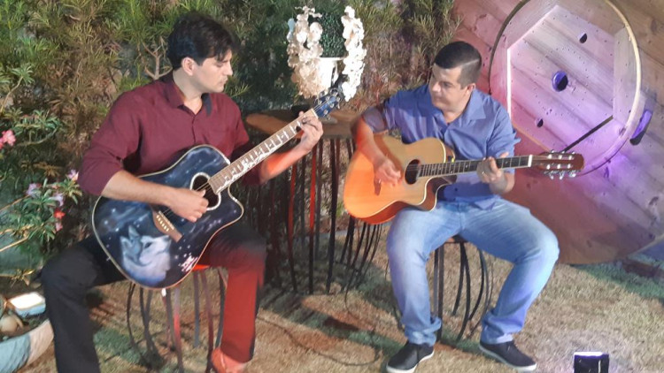 Live de música instrumental é gravada por Alexandre Valverde pela Lei Aldir Blanc em Quatro Marcos