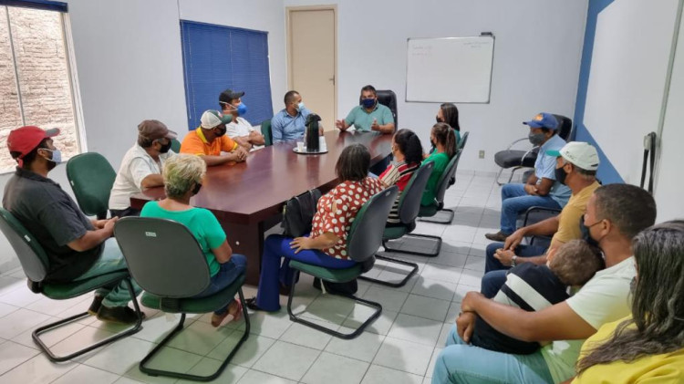 Prefeito Municipal se reúne com Associações Rurais do Assentamento União da Vitória para destinar patrulha mecanizada