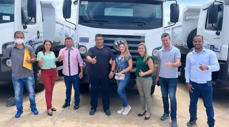 Prefeito Municipal participa de entrega de veículos à Agricultura Familiar junto ao Governo de Mato Grosso