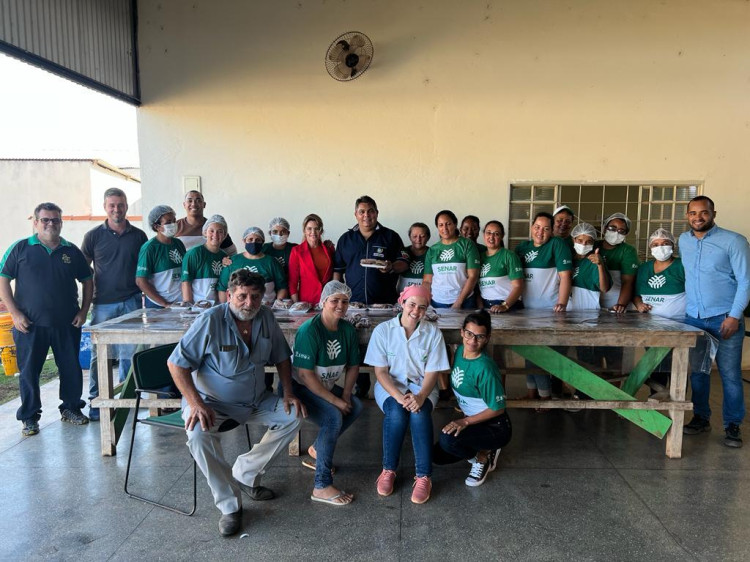 Prefeitura Municipal realiza Curso de Processamento de Carne Bovina e Derivados no Assentamento Florestan Fernandes pelo SENAR-MT