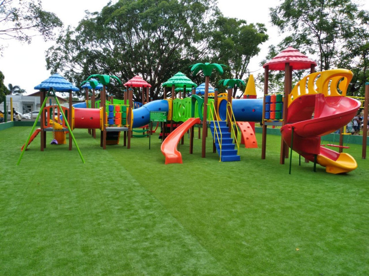 Prefeitura Municipal inaugura playground no Parque Municipal Wilson Rézio
